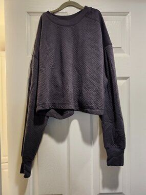 quilted cropped sweatshirt